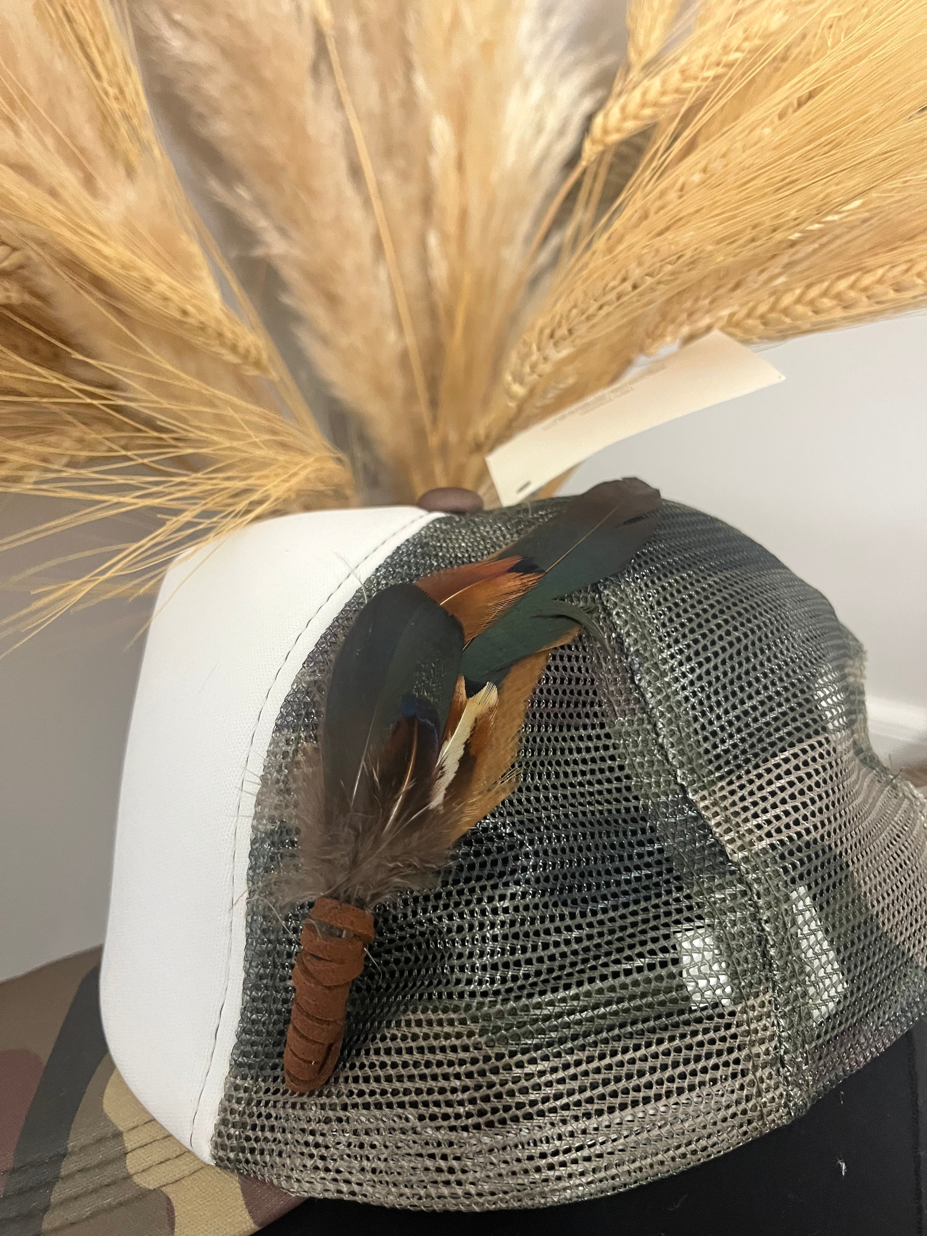 “Sidesaddle” Boutonnière Pin