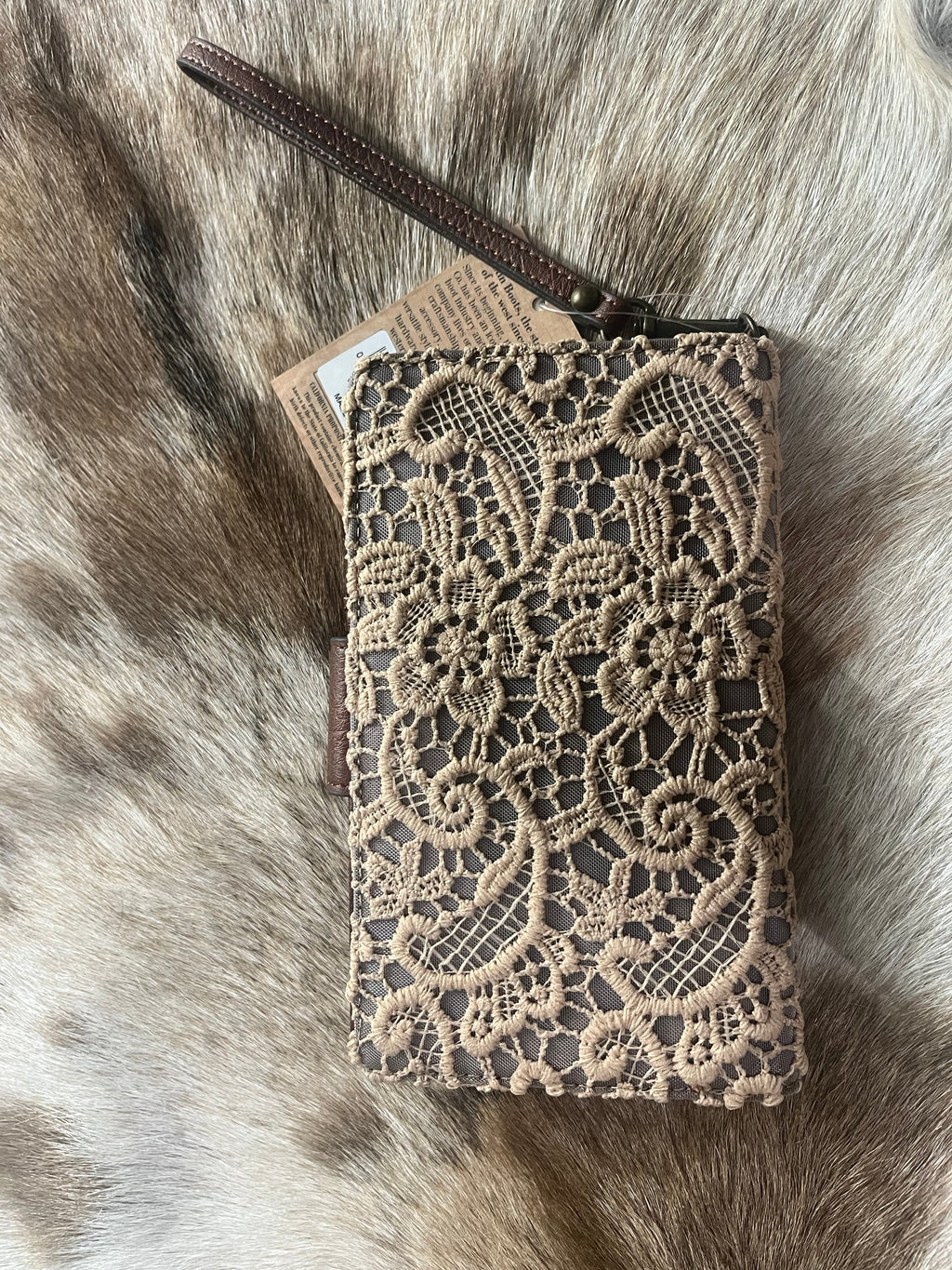 Cream and Lace Overlay Wristlet