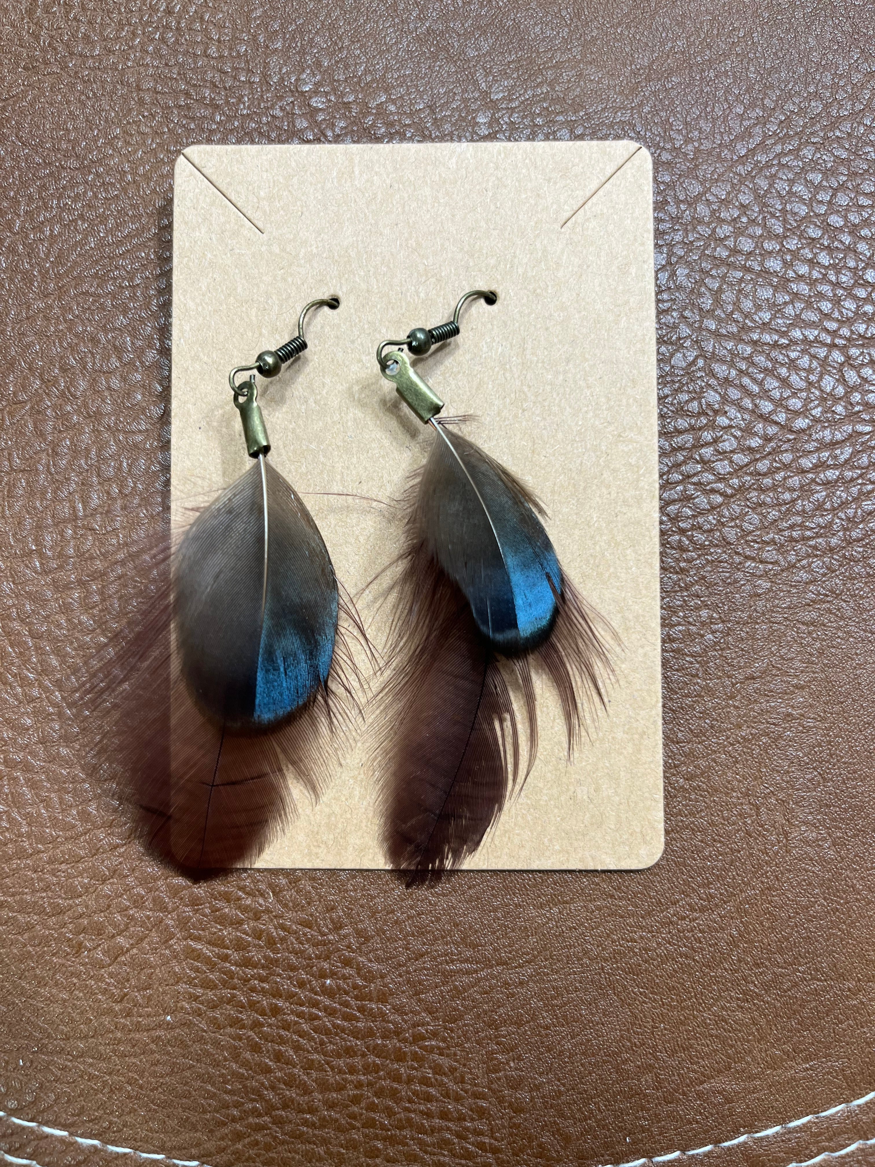 “Gunner” Runner Duck Earring